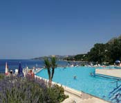 Seaside apartment with pool in Plat 