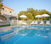 4 x one bedroom apartments with shared pool near Cilipi