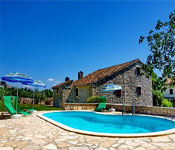 4 bedroom Villa with pool near Porec, Sleeps 8