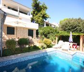 2 bedroom apartment in Seget Vranjica near Trogir, Sleeps 4