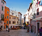 1 bedroom Apartment in Rovinj, Sleeps 2-4