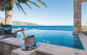 Villas with Infinity Pools