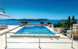 3 bedroom house with pool in Orasac, near Dubrovnik – sleeps 6